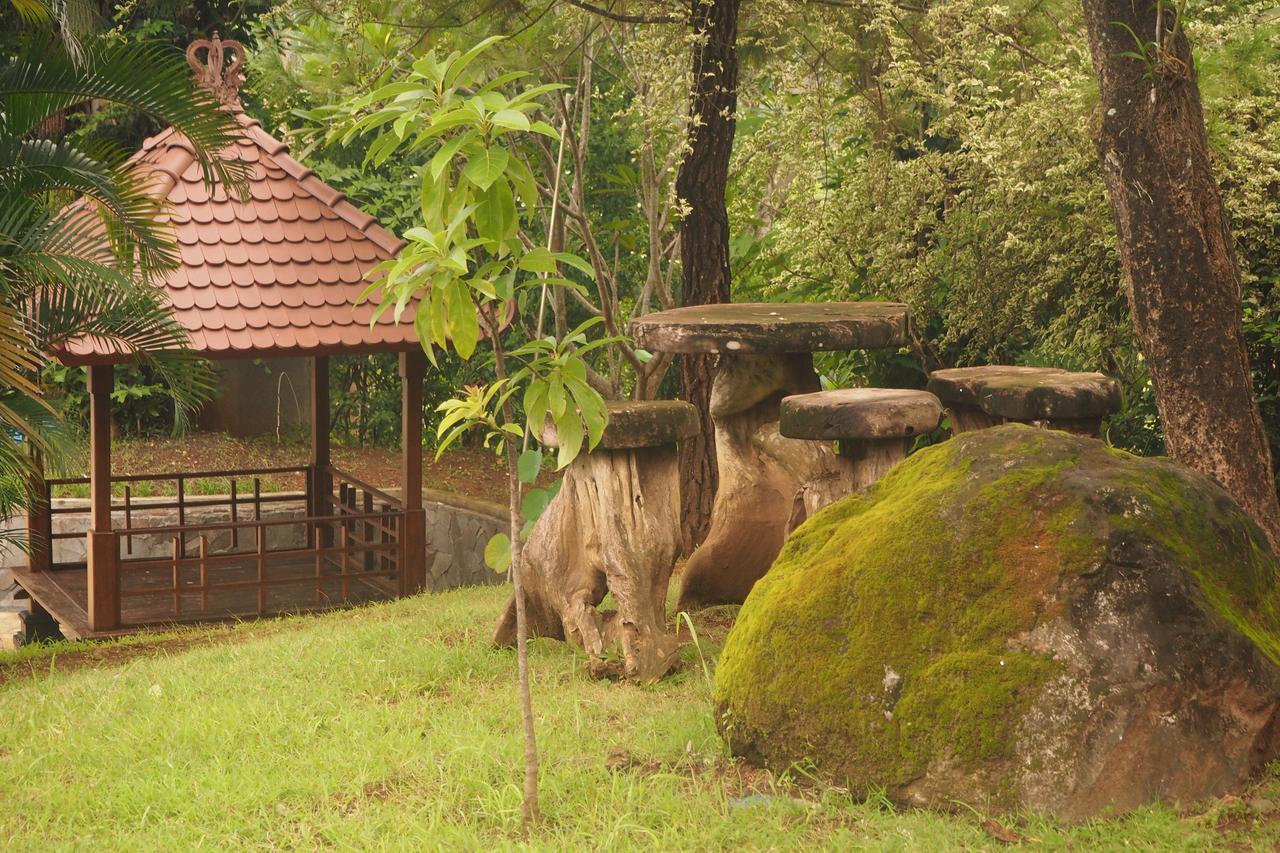 The Gecho Inn Country Джепара Екстериор снимка